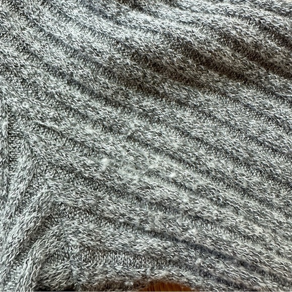 ARITZIA  WILFRED FREE MOCK NECK LONG SLEEVE CROP TOP - XXS - Picture 15 of 15